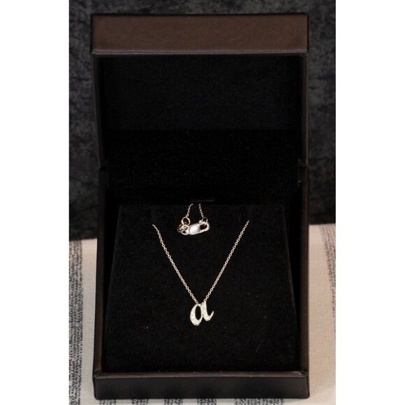 ROBERTO COIN 18k WHITE GOLD DIAMOND SMALL SCRIPT "A" PENDANT WITH CHAIN RETIRED - Picture 1 of 5